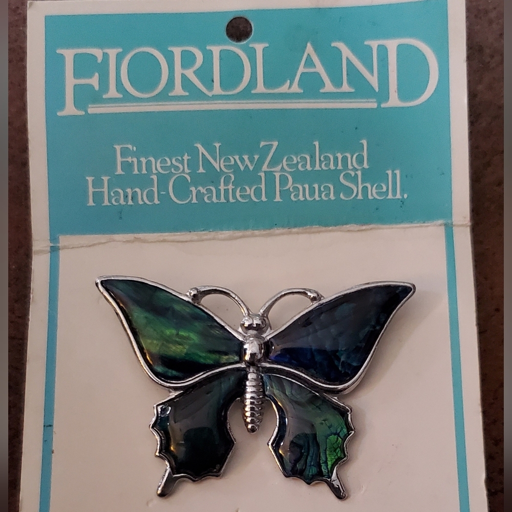Paua Shell LARGE Butterfly Brooch/Pin - NEW- Never Removed